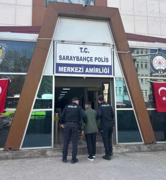 Kişisel Verilerin Hukuka Aykırı Olarak Ele Geçirmek veya Yaymak Suçundan 3 Yıl 5 Ay 7 Gün kesinleşmiş hapis cezası bulunan M.E.D…